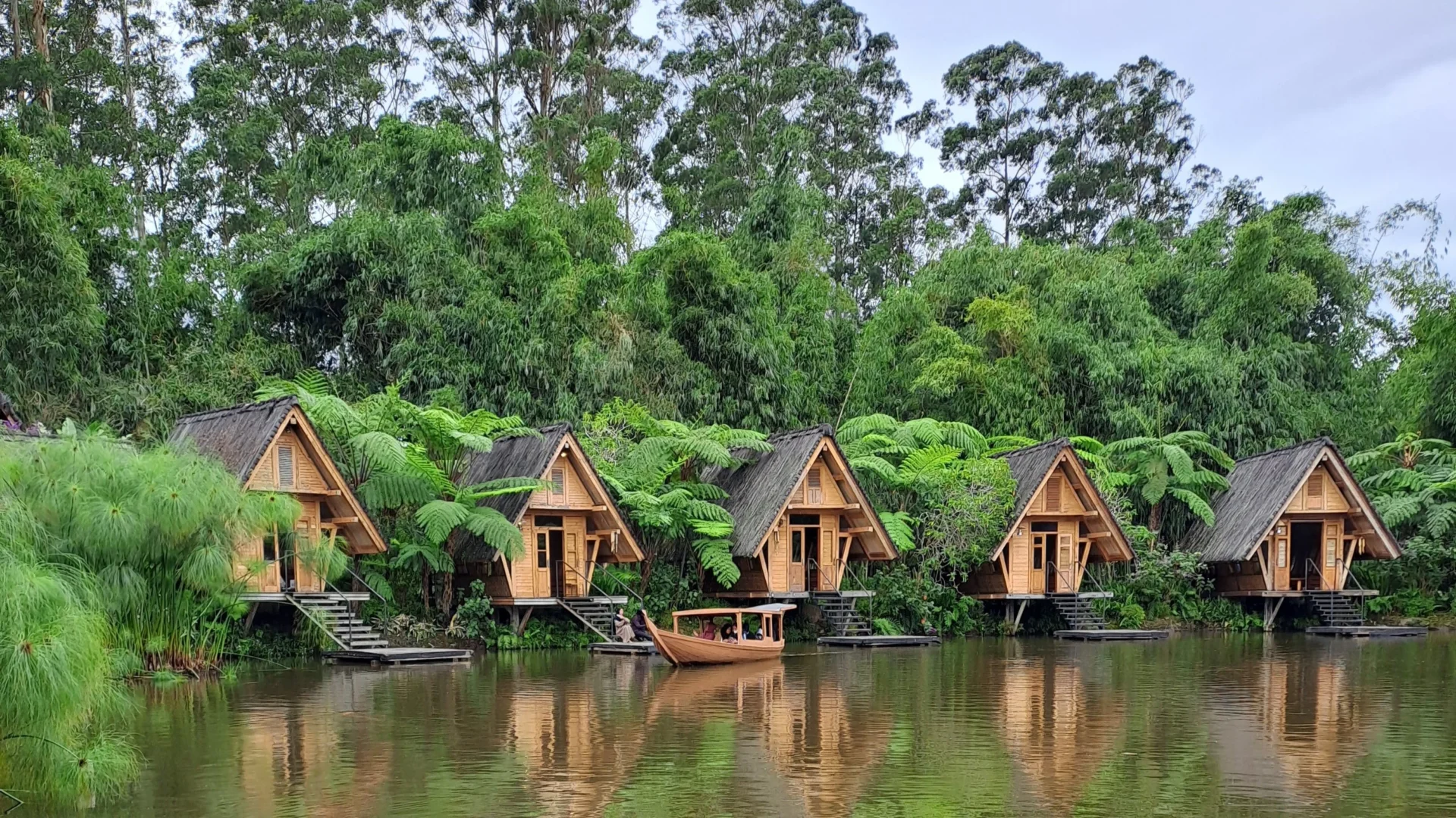 Dusun Bambu Lembang: Destinasi Family Leisure Park